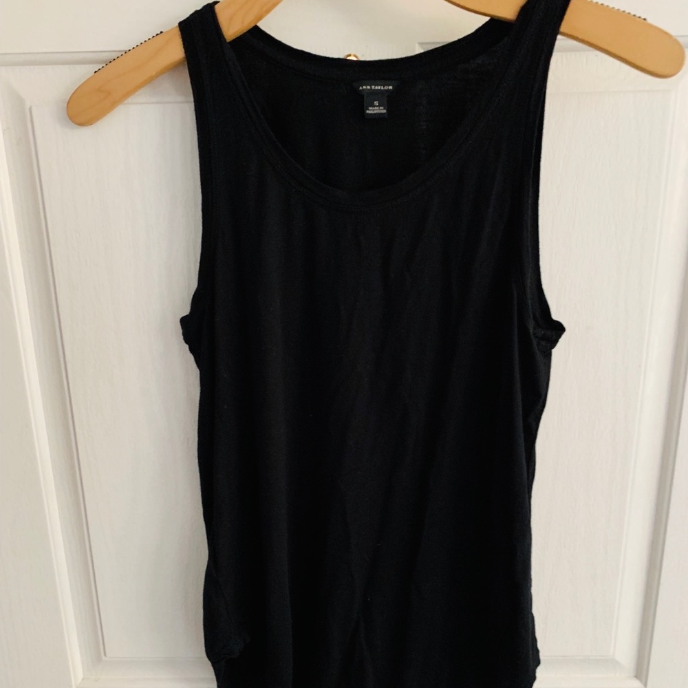 Ann Taylor hi low tank top